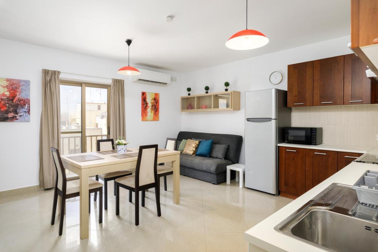 Hilltop Apartments - Stylish Comfort Living Close To The Sea, Bugibba St. Paul's Bay Exterior photo